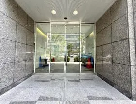 四ツ橋センターの外観