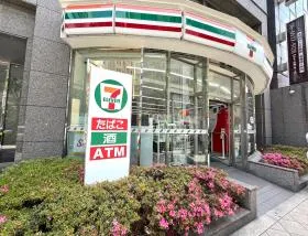 四ツ橋センターの外観