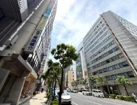 四ツ橋新興産の外観