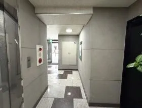 四ツ橋YMビル(四ツ橋ワイエムビル)の外観