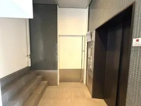 QUADRA KITAHORIE(クアドラ北堀江)の外観