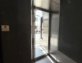 QUADRA KITAHORIE(クアドラ北堀江)の外観
