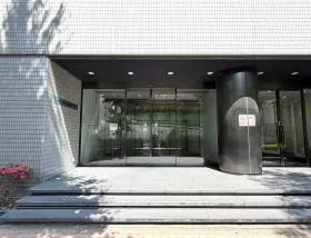 ニッセイ新大阪南口の外観