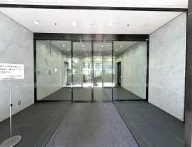 ニッセイ新大阪南口の外観