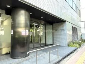 ニッセイ新大阪南口の外観