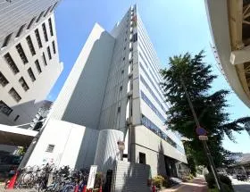 ニッセイ新大阪南口の外観