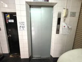 三京新御堂の外観