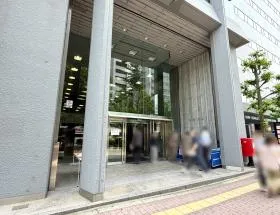新大阪駅前中央の外観