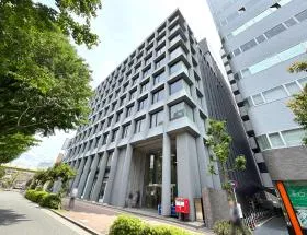 新大阪駅前中央の外観