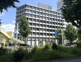 新大阪駅前中央の外観