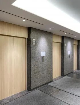 ONEST新大阪スクエア(セントラル新大阪ビル)の外観