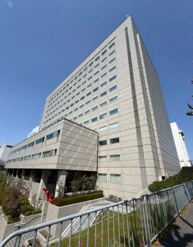 住友商事千里ビル(住友コンピュータービル)南館の外観