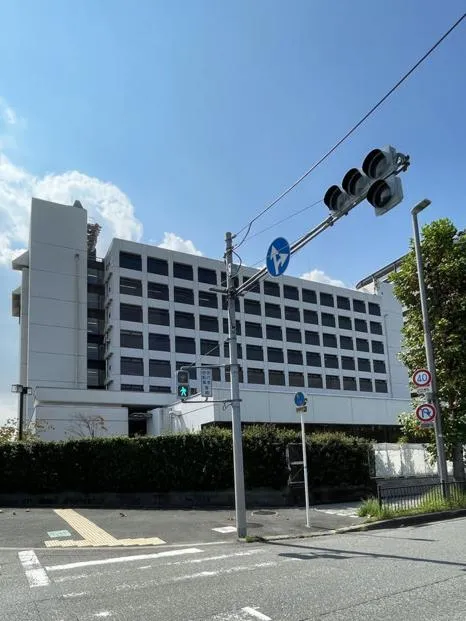 住友商事千里ビル(住友コンピュータービル)北館の外観写真