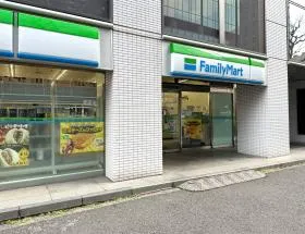 ファミリーマート