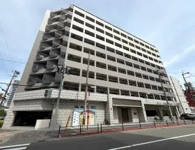 ラクラス新大阪の外観