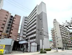 ラクラス新大阪の外観