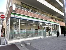 ファミリーマート