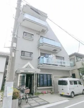 西澤ビルの外観