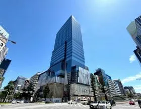 クオーツ心斎橋の外観