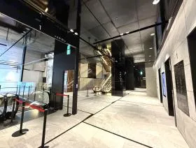 クオーツ心斎橋の外観