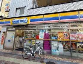 ミニストップ