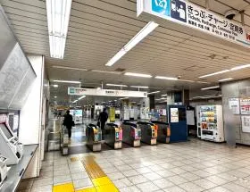 新富町駅