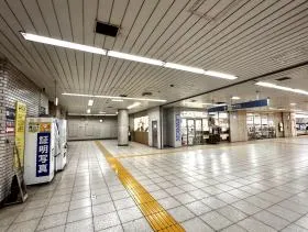 新富町駅