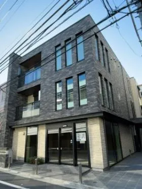 CRESTA青山の外観