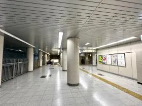 都営新宿線「岩本町駅」