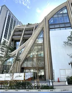 麻布台ヒルズ ガーデンプラザBの外観