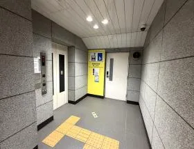 新宿御苑前駅（東京メトロ丸ノ内線）