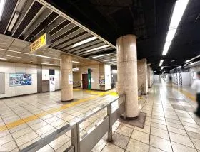 東京メトロ千代田線「赤坂駅」