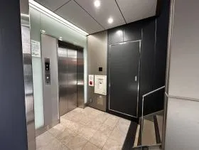 田中恒産ビルの外観