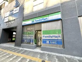 ファミリーマート
