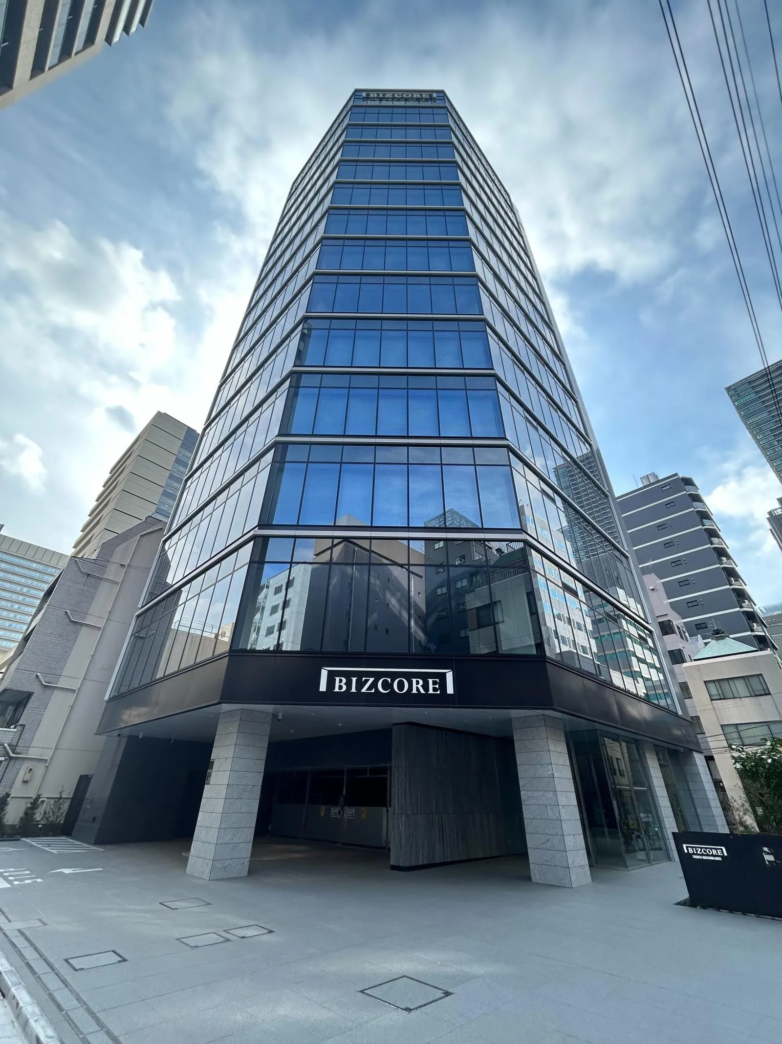 BIZCORE西新橋の外観写真