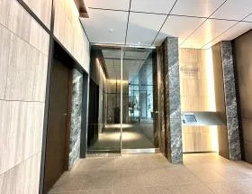 BIZCORE西新橋の外観