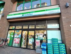 ファミリーマート