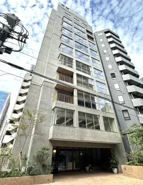 ASOOM 新橋ビルの外観