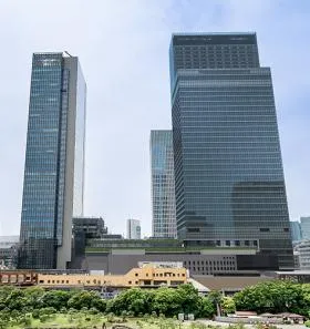 世界貿易センタービルディング本館の外観