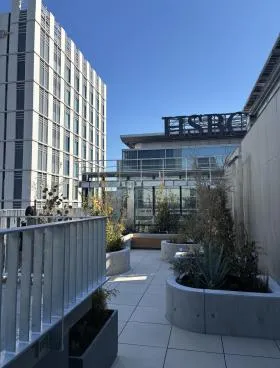 BIZCORE日本橋の外観
