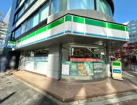 ファミリーマート