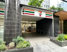 セブンイレブン
