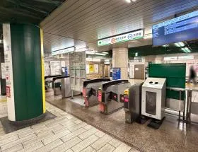 泉岳寺駅（都営浅草線・京急線）