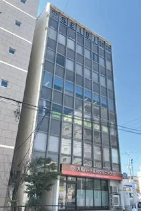 小島ビルの外観