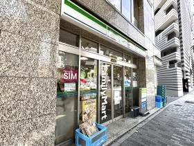 ファミリーマート