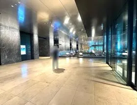 WAW虎ノ門アルセアタワーの外観