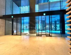 WAW虎ノ門アルセアタワーの外観