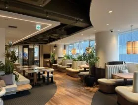 NOW/HERE新宿四谷ビルの外観