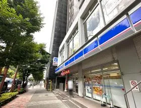 ローソンを通過する