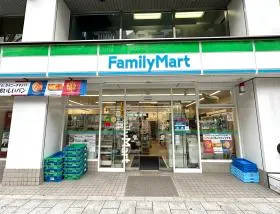 ファミリーマート